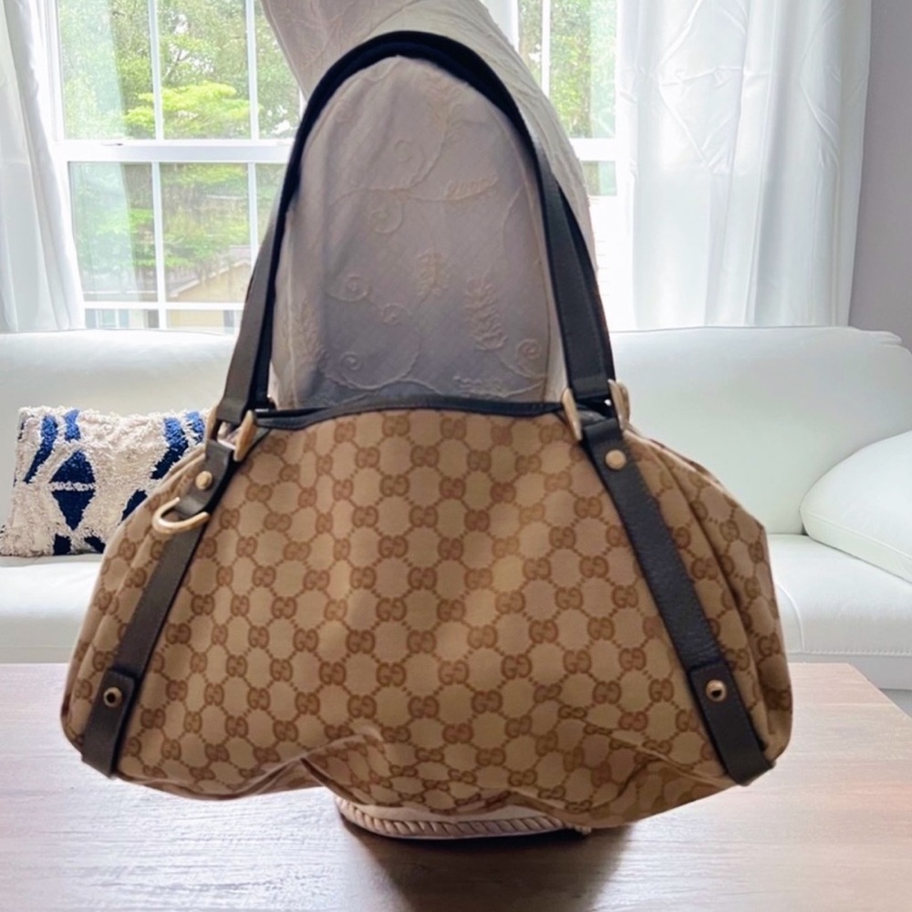 Gucci Abbey Shoulder Bag GG Canvas (Medium)
